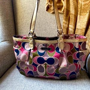 Coach Gallery Scarf Printed Satin Tote 19464 Pink Gold Blue Green Purse Handbag